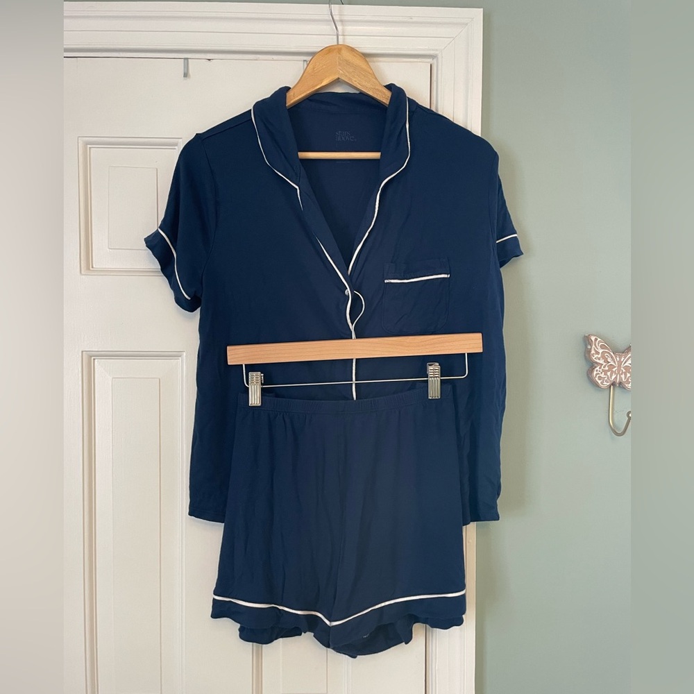 Stars Above Navy Pajama Set Size Large - Like New!
